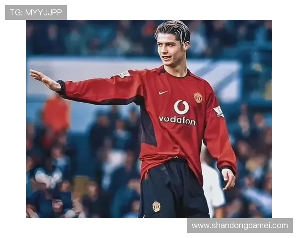 足球巨星C罗的传奇故事与辉煌成就解析:从少年到足坛天王的蜕变之路 足球巨星C罗的传奇故事与辉煌成就解析:从少年到足坛天王的蜕变之路